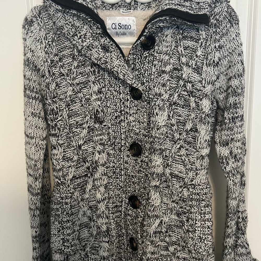 Ci Sono Women's Black and White Cable Knit Cardigan
